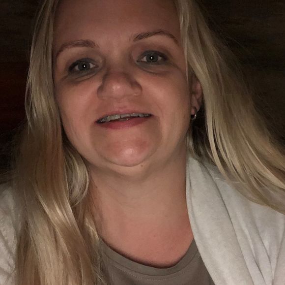 Meet your Posher, Irmina - Picture 1 of 1